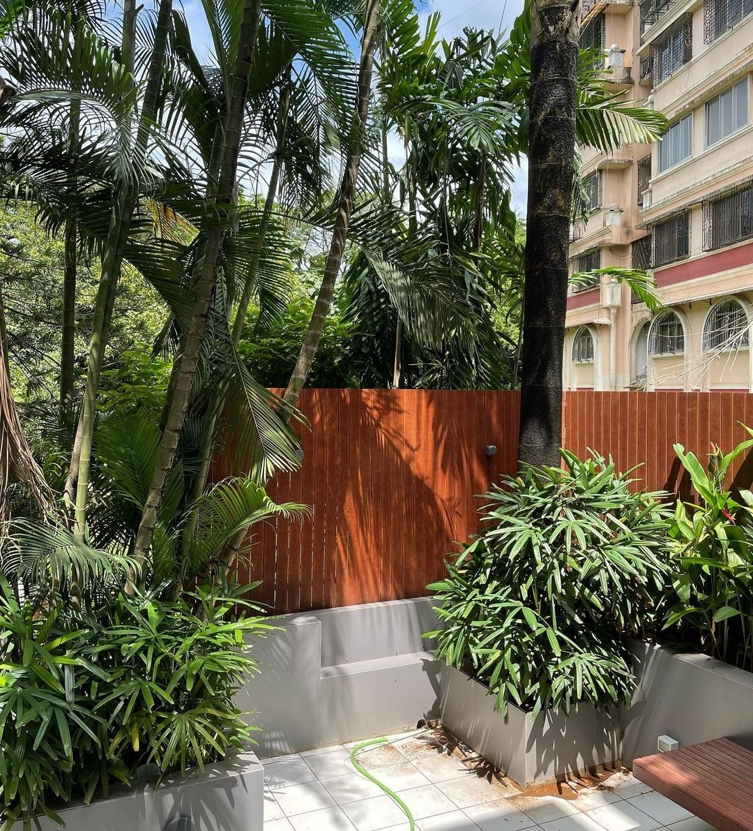 Fence and Bench, Chembur 